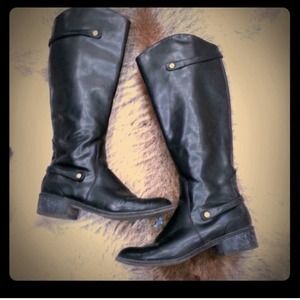 Black riding boots