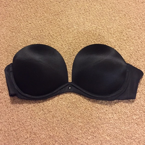 Black strapless VS bra!