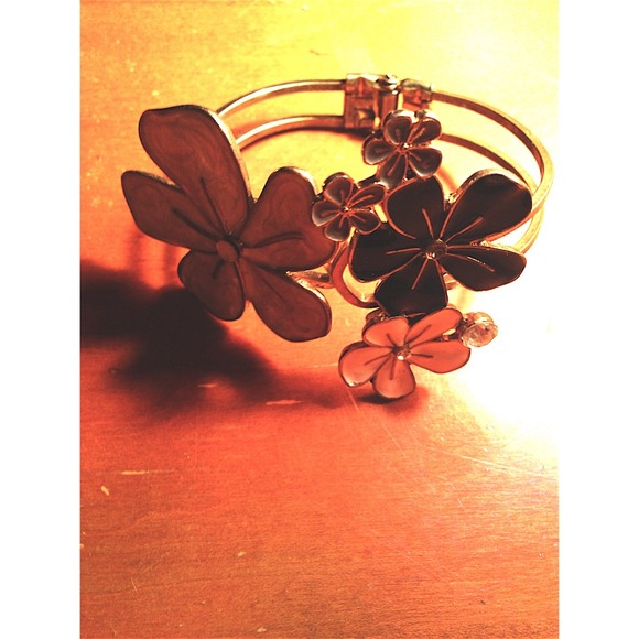 Flower cuff bracelet