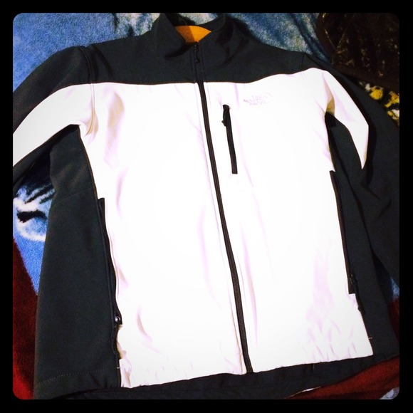 The North Face Jackets & Blazers - North face
