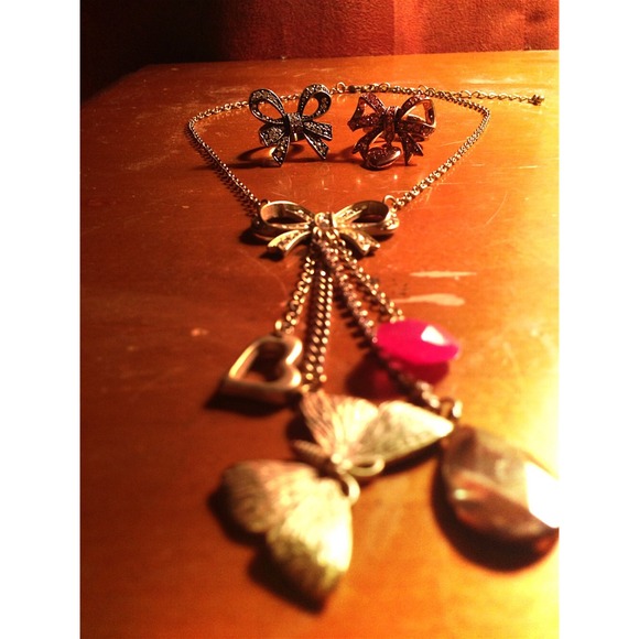 Bows necklace and ring bundle