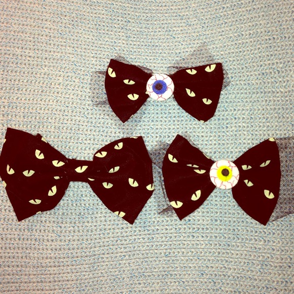 Hair bows