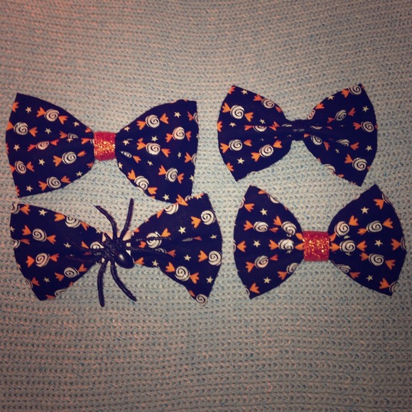 Hair bows