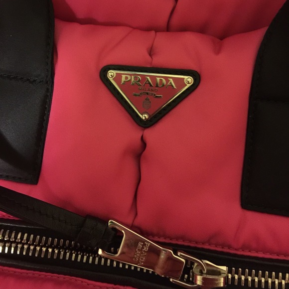 prada pink handbag - Picture 2 of 3