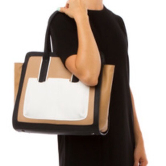 NWT Faux-leather Structured Handbag - Picture 3 of 4