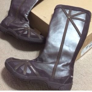 New! Brown diesel boots