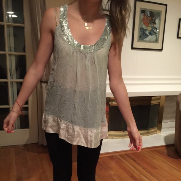 Hannah Jo Tops - Grey/blue sequined top