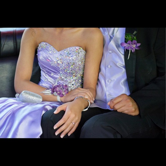 Peaches PROM Dress {Lavender} - Picture 3 of 3