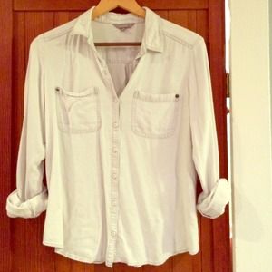 Chambray Top. Boyfriend fit. Light blue. Size M