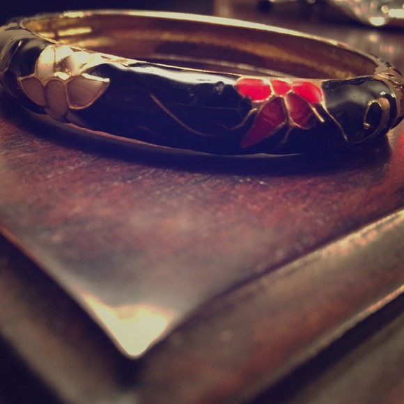 Flower bracelet
