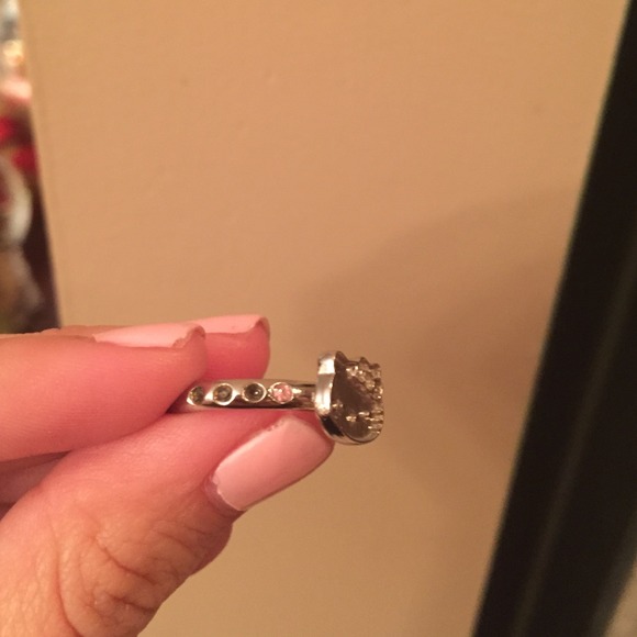 Hello Kitty Ring Bundle - Picture 4 of 4