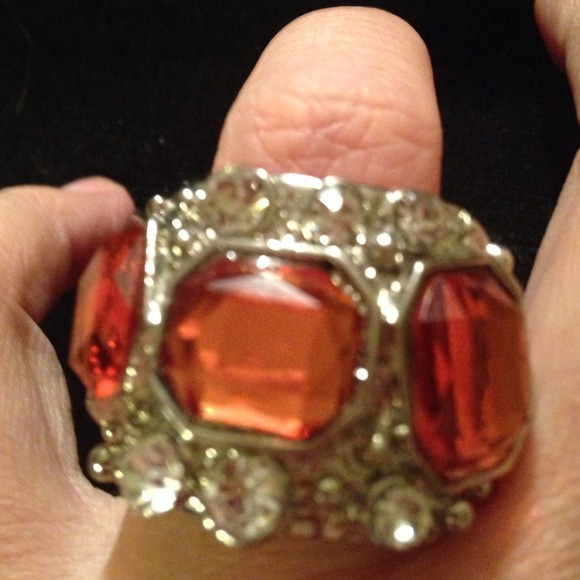 Cocktail ring