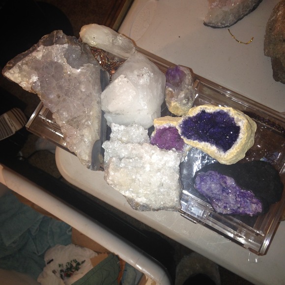 CRYSTAL QUARTZ GEODE DRUSY QUARTZ