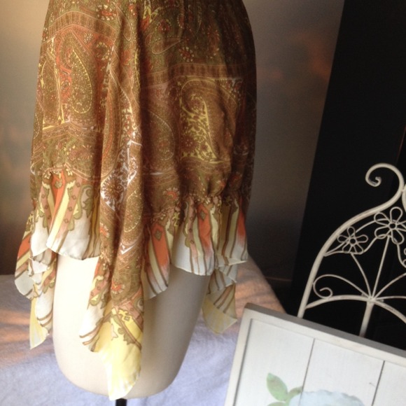 ❌SOLD❌Rare Unique Vintage City Find Chiffon Poncho - Picture 2 of 3