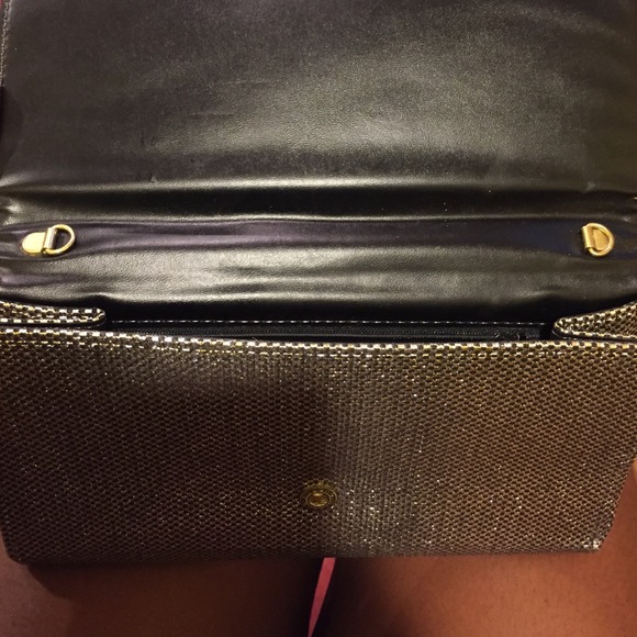 Gold and black checkered clutch. - Picture 3 of 4