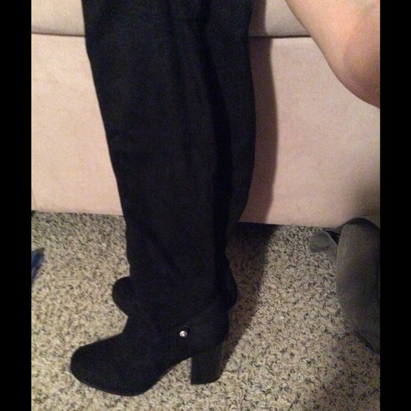 Guess over the knee boots - Picture 2 of 4