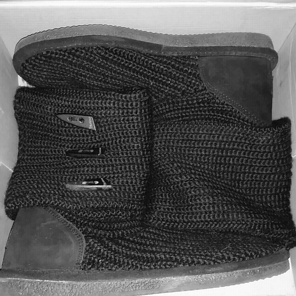 Black Bearpaw Knit Boots (size 8)