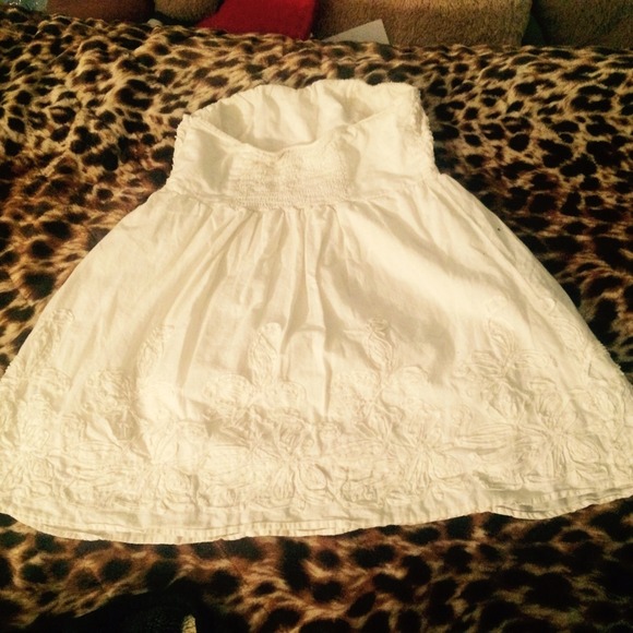 Dress - Picture 1 of 3