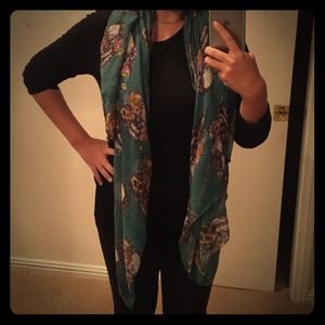 Green Skull Scarf