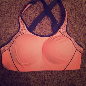 Victoria secret sports bra 36 C