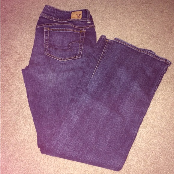 6 & 8 American Eagle Jeans