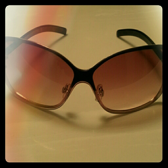 Steve Madden sunglasses