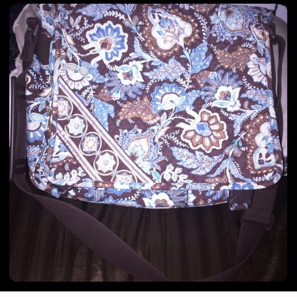 Vera Bradley messenger bag