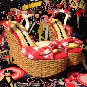 Harajuku Lovers picnic wedge