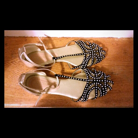 Studded Two-Tone Maryjane Flats