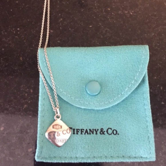 🔴SOLD🔴Authentic Tiffany necklace