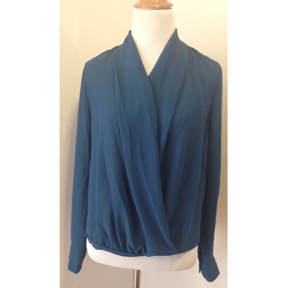 ‼️FIRM‼️ Elodie Crossover Blouse