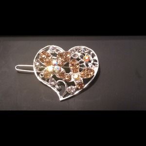(Pair) Of Beautiful heart stone hair clip