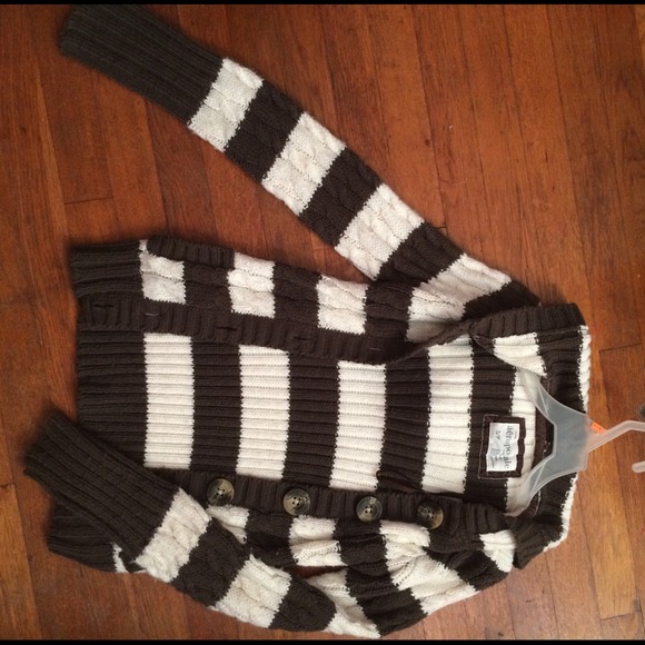 Hooded button down sweater - Picture 1 of 2