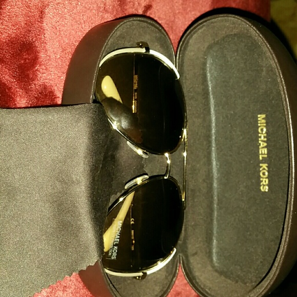 New Michael korrs rayband style sunglasses, case,