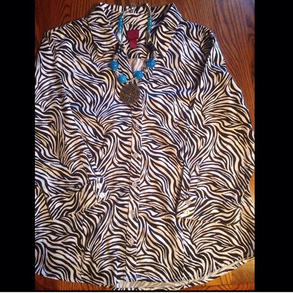 212 Collection shirt, size PL