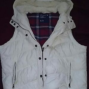 American Eagle vest