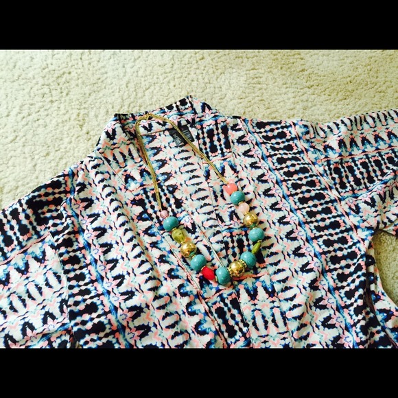 Sale! Multi colored kimono top - Picture 2 of 2
