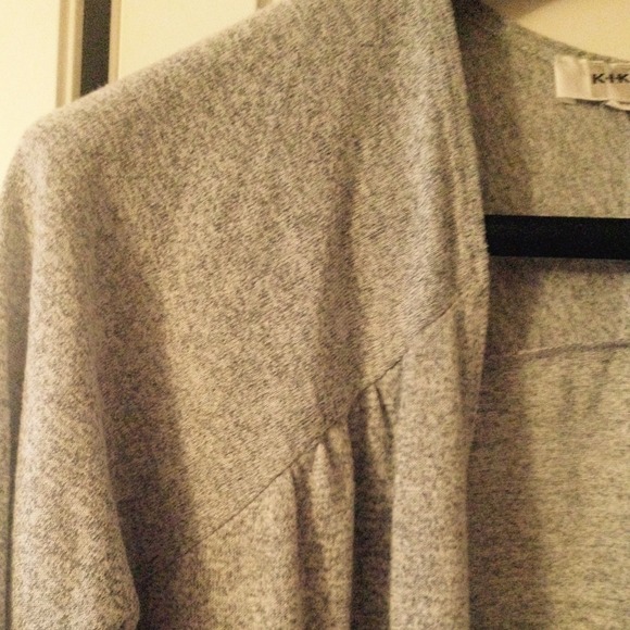 Open front light grey cardigan. - Picture 2 of 2
