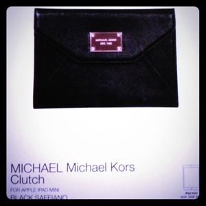 *NWT* Michael Kors Clutch case