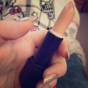 Perfect nude lipstick