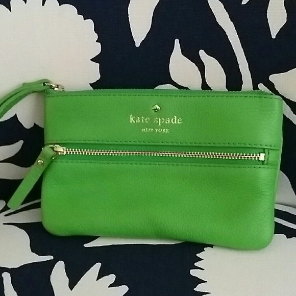 Kate Spade Poppy Green Bee Wristlet