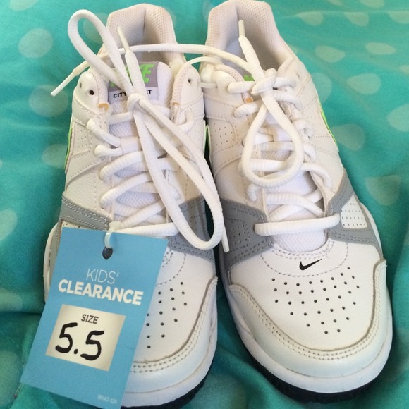 NWT Nike City Court shoes