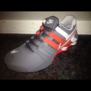 Men's Nike Shox