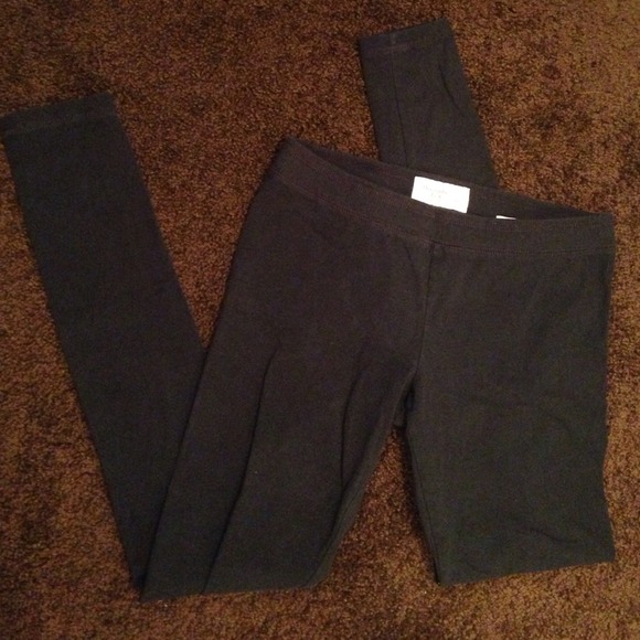 Blue Abercrombie and Fitch leggings