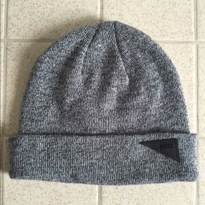 Publish Yelson Beanie