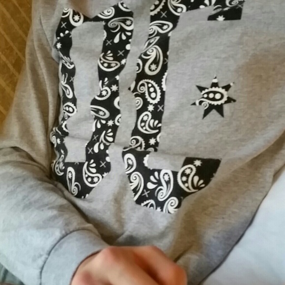 Dc long sleeve shirt