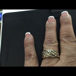 10k gold ring w/ 1/2 ct tcw round diamonds