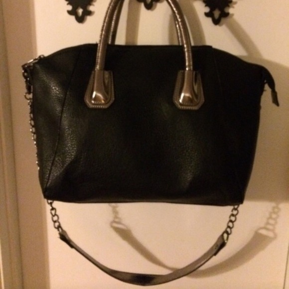 🚫🚫SOLD🚫🚫 Steven madden black/pewter purse - Picture 3 of 4