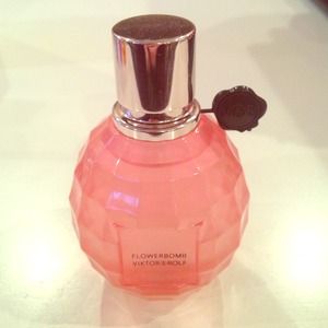 Viktor & Rolf Flowerbomb La Vie en Rose