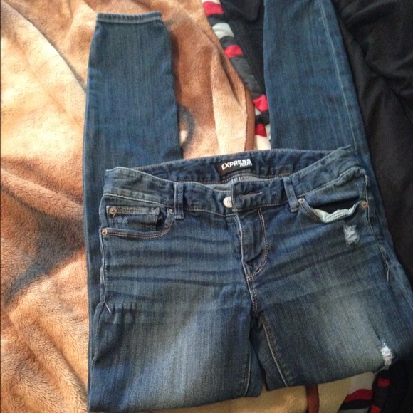 Express skinny jeans.
